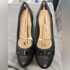 Clarks Black Leather Ballet Flats with Patent Bow Trim